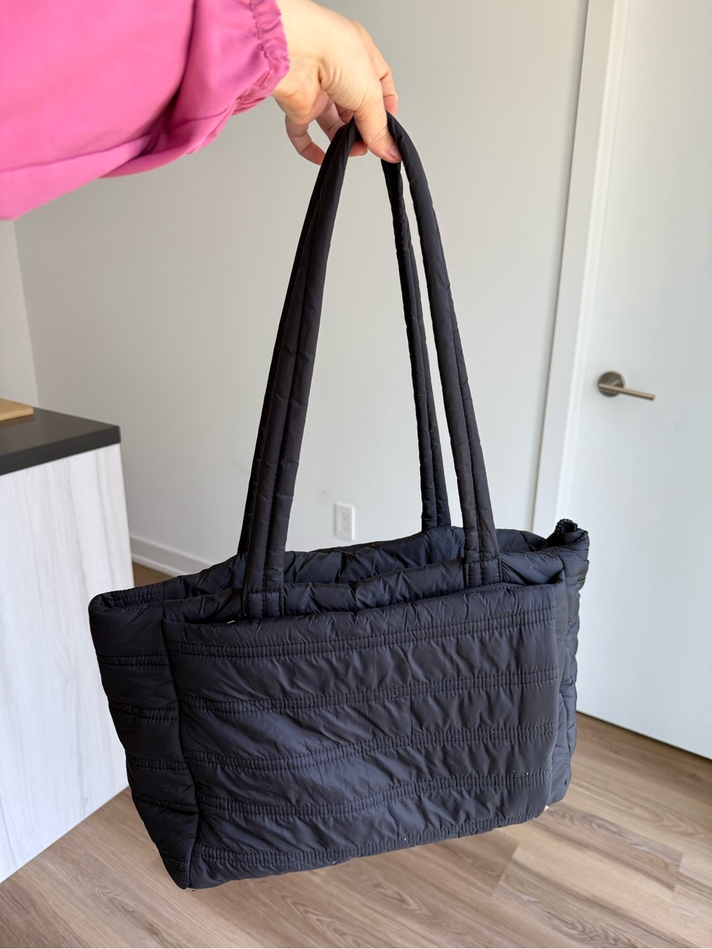 Cynthia Rowley Black Quilted Puffer Tote Bag – Great Travel / Laptop Bag!